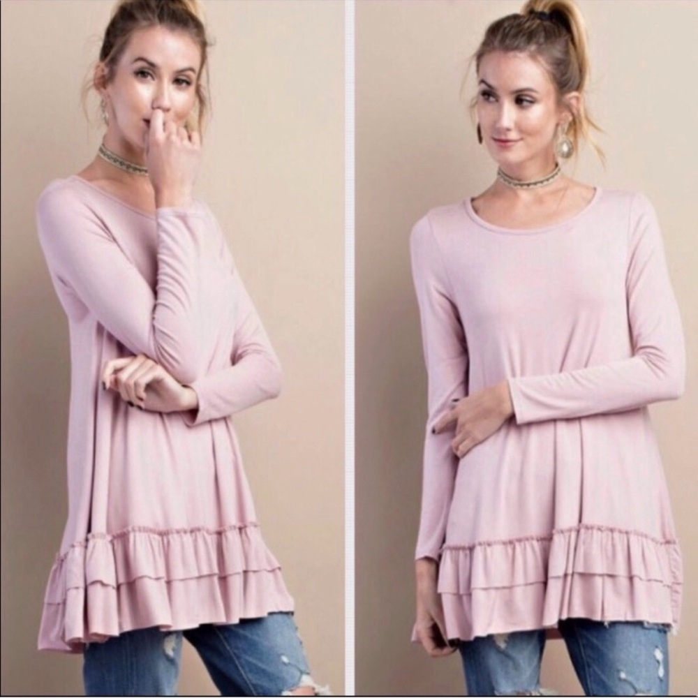 Women’s Long Sleeve Ruffle Hem Top in Light Pink